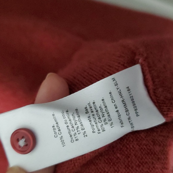 Everlane The Cashmere Henley Slim, Carmine (S) - Picture 5 of 10